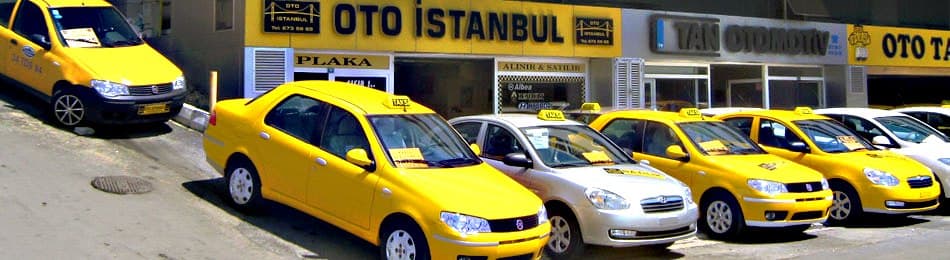 Oto Center'daki eski Oto İstanbul ofisi ve önünde satılık taksiler
